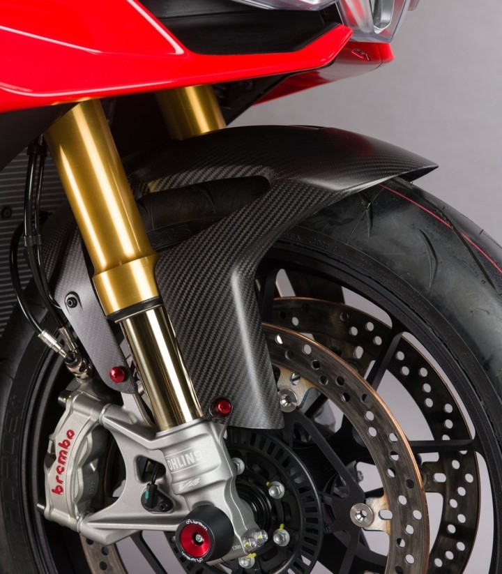 Voorspatbord van carbon LighTech voor several Aprilia models