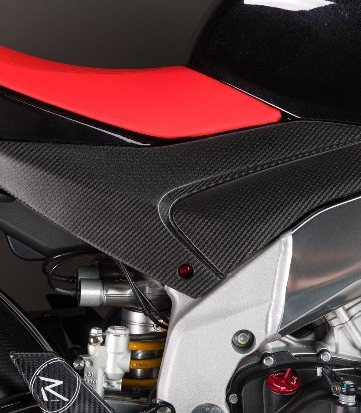 LighTech Carbon Under-Tank Side Panels for Aprilia RSV 4 1100 (21-25), Tuono V4 1000 (25), Tuono V4 1100 (21-25)