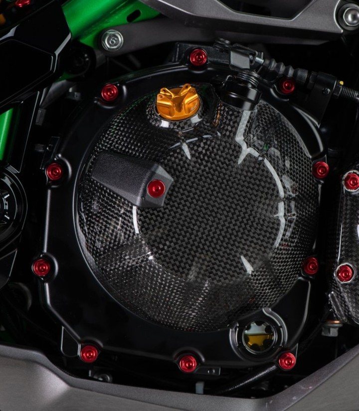 LighTech Carbon-Kupplungsdeckel für Kawasaki Z 900 (17-25)