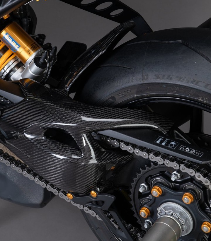 LighTech Carbon Swingarm Guard for Triumph Speed Triple 1200 (21-25)