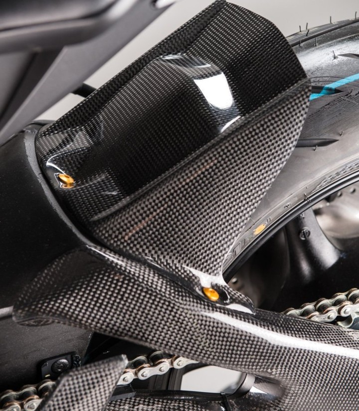 Achterspatbord van carbon LighTech voor Yamaha YZF R6 (06-24)