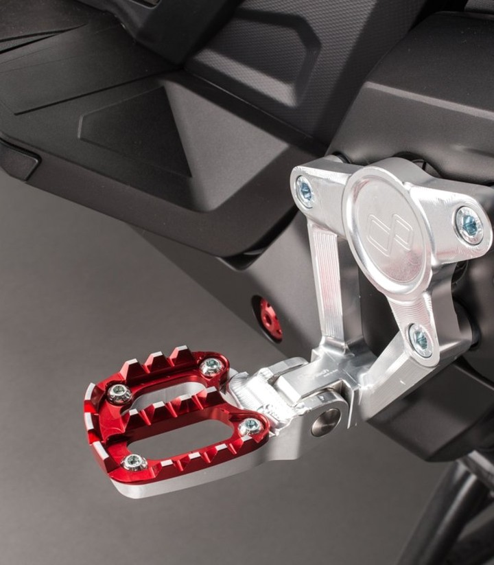 Verstelbare Voetsteunen LighTech voor Honda X ADV 750 (17-20)