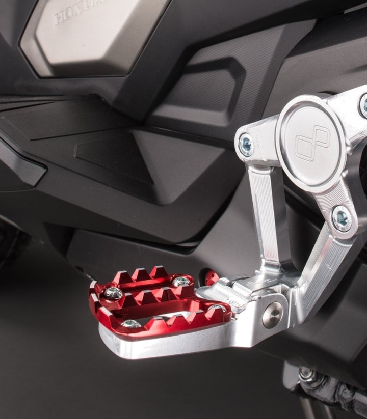 Verstelbare Voetsteunen LighTech voor Honda X ADV 750 (17-20)
