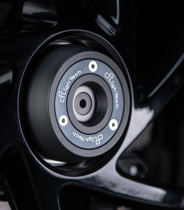 Protetores de eixo LighTech traseiros em preto para vários modelos de Ducati