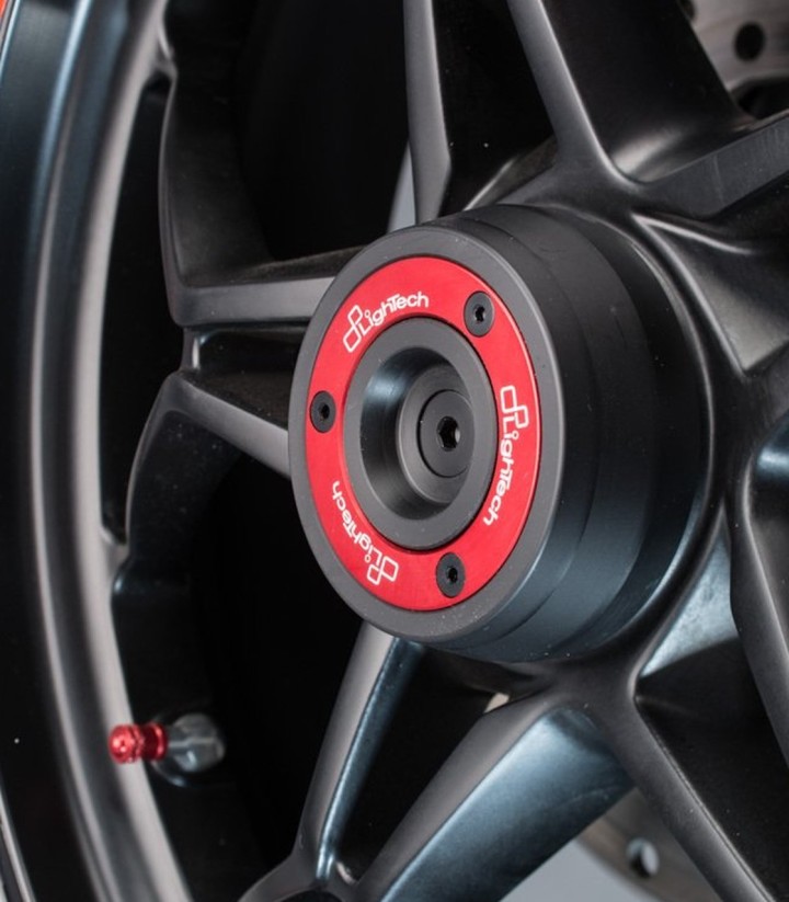 LighTech-asbeschermers achter in rood voor diverse modellen van MV Agusta