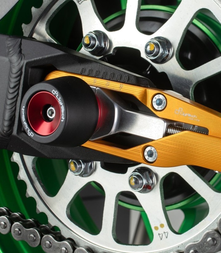 Protectores de Eje LighTech Delanteros y Traseros en Rojo para Kawasaki Z 900 (17-24)