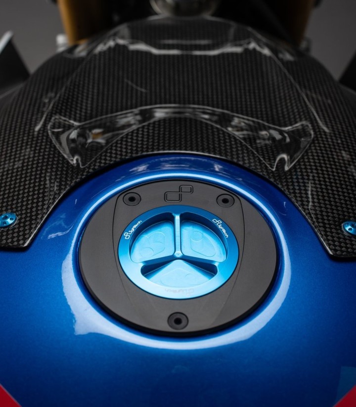 Bouchon de réservoir à vis LighTech bleu cobalt pour BMW S 1000 R (14-19), S 1000 RR (09-22)