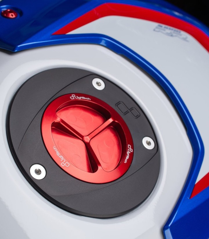 LighTech tankdop met schroefdraad in rood voor BMW S 1000 R (14-19), S 1000 RR (09-22)