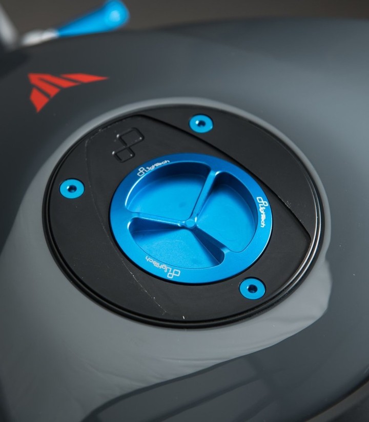 Tampão de depósito roscado LighTech em azul-cobalto para vários modelos de Ducati e Yamaha