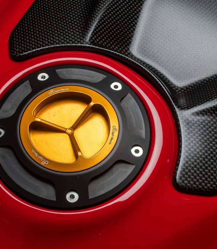 Tapón de Depósito de Rosca LighTech en Rojo para varios modelos de Aprilia y Ducati