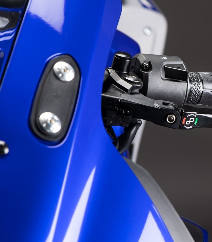 LighTech Mirror Block-Off Plates in Black for Yamaha YZF R3 (19-24)