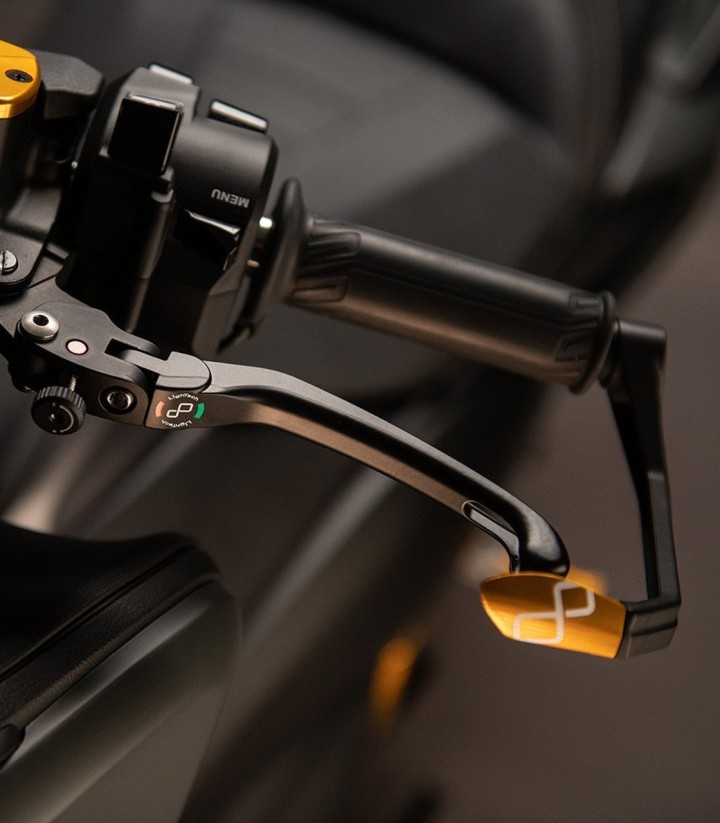 LighTech koppelingshendelbeschermer van 132 mm in goud