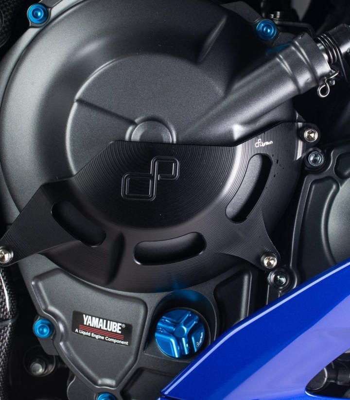 Beschermer voor het rechter koppelingsdeksel LighTech in zwart voor Yamaha MT 09 (23-24), MT 09 Tracer (21-24)
