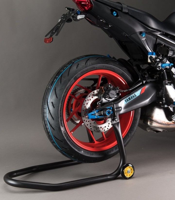 Cavalete traseiro com rodas LighTech