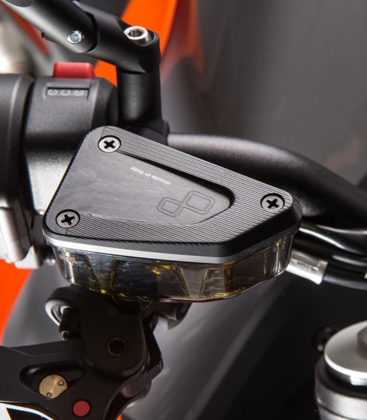 Tapa de Bomba de Freno Delantero LighTech en Negro para KTM Duke 790 (18-25), Duke 890 (21-23)
