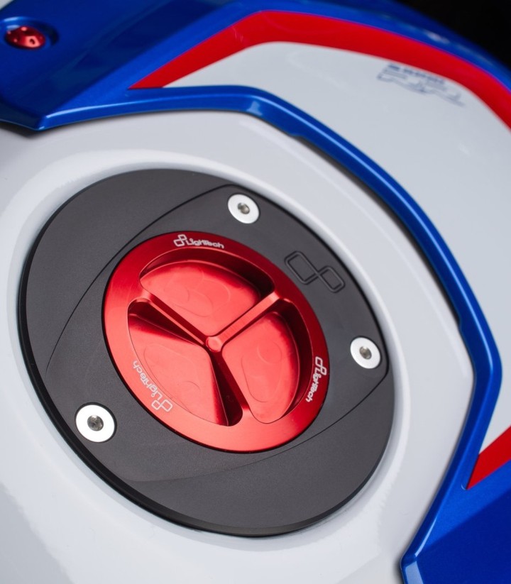 LighTech Screw-On Fuel Cap in Red for BMW S 1000 R (14-19), S 1000 RR (09-22)