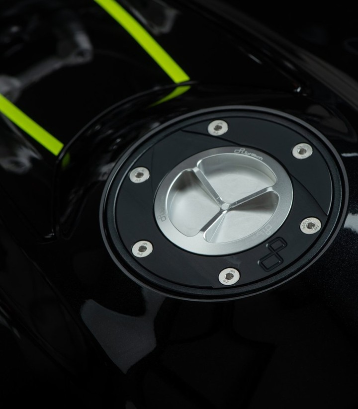 Tampão de depósito roscado LighTech em preto para vários modelos de Aprilia e Triumph