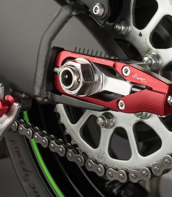 LighTech Chain Adjusters in Red for Kawasaki ZX 6 R (09-25)