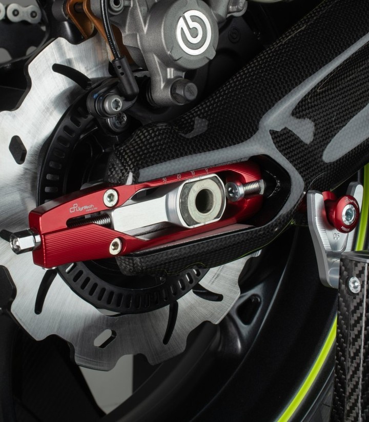 Tendicatena LighTech rosso per Triumph Street Triple 765 (24)