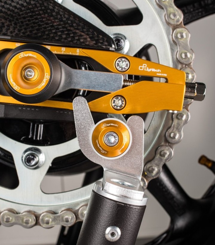 LighTech Chain Adjusters in Gold for Yamaha YZF R6 (17-25)