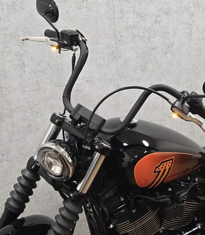 Kellermann Dash A Indicators in Black for Harley-Davidson Softail (18-24) 187110+187115