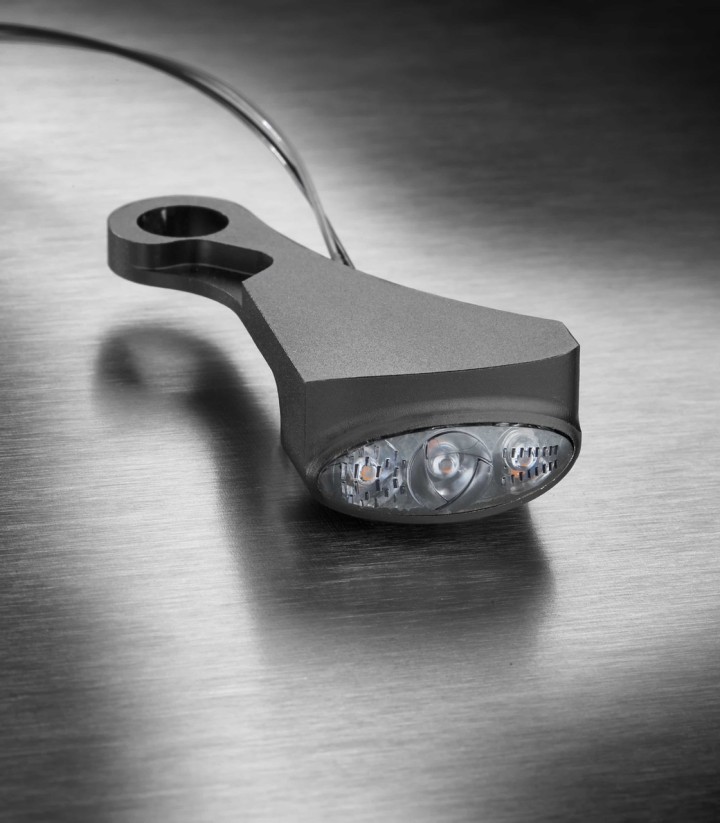 Kellermann Dash M Blinker in Schwarz für Harley-Davidson Softail (18-24) 188110+188115