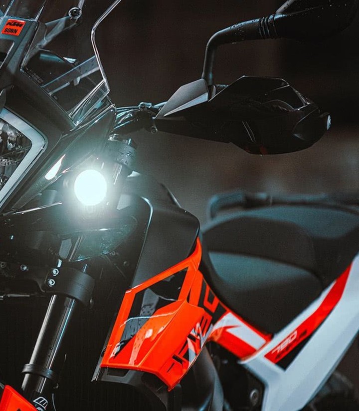 Luzes de presença Kellermann Dayron WL Innovation com adaptador M8 e luz branca fria 116200x2