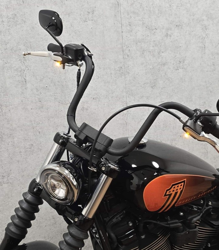 Clignotants Kellermann Dash A noirs pour Harley-Davidson Softail (18-24) 187110+187115