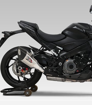 Escape Yoshimura R-11Sq Acero satinado con punta de carbono para Suzuki GSXS 1000 (21-26) 1f0-19a-l13g1