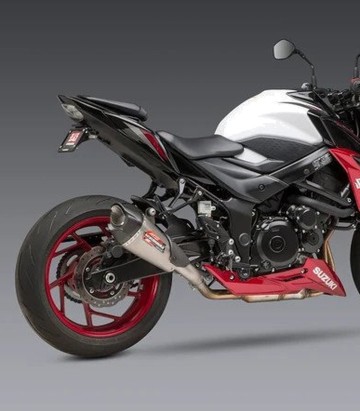 Escape Yoshimura AT2 Acero con punta de carbono para Suzuki GSXS 750 (17-21) 11801bp521