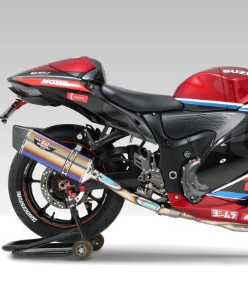 Escape Yoshimura Hepta Force Fire Spec Titanio azul con punta de carbono para Suzuki Hayabusa (21-25) 110-592fa06g0
