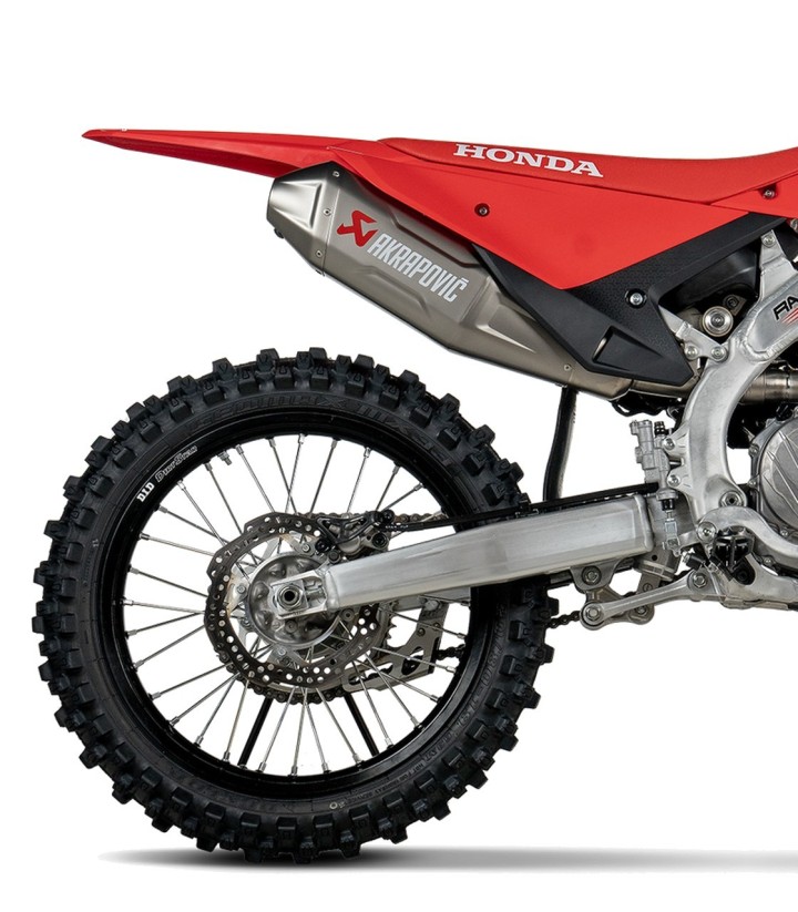 Escape Akrapovič Evolution em titânio para Honda CRF 450 R/RX (25-26), CRF 450 X (25) S-H4E1-FDHLT