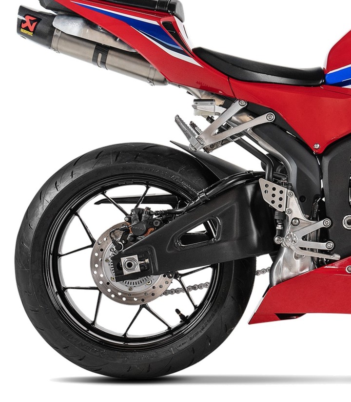 Akrapovič Evolution Exhaust in Titanium for Honda CBR 600 RR (05-26) S-H6E5-ACT