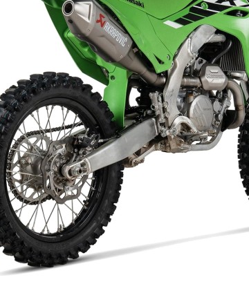 Akrapovič Evolution-uitlaat van titanium voor Kawasaki KX 250 (25), KX 450 F (25-26) SK2MET10-FDHLTA