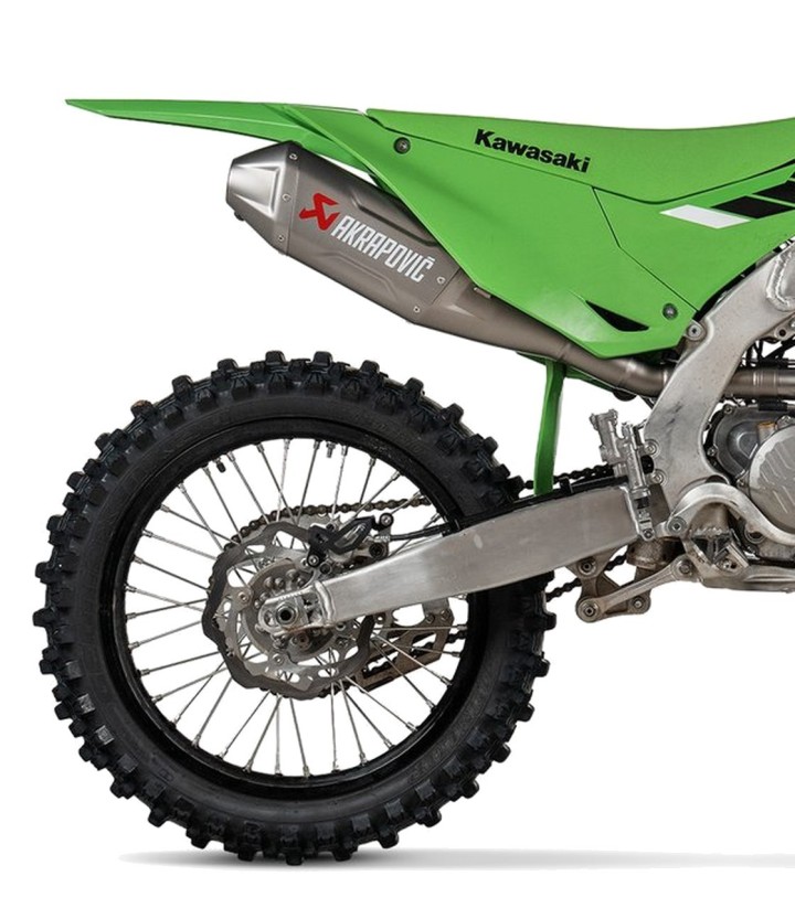 Akrapovič Evolution Exhaust in Titanium for Kawasaki KX 250 (25), KX 450 F (25-26) SK2MET10-FDHLTA