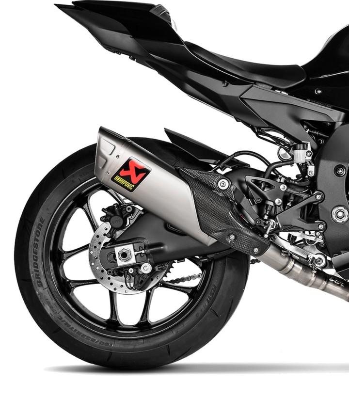 Akrapovič Racing Exhaust in Titanium for Yamaha YZF R1 (15-26) S-Y10R15-APLT