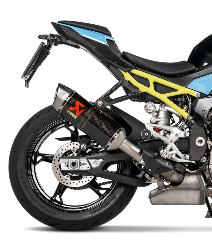 Akrapovič Exhaust in Carbon for BMW M 1000 R (21-26), S 1000 R (21-26) S-B10SO16-HZC
