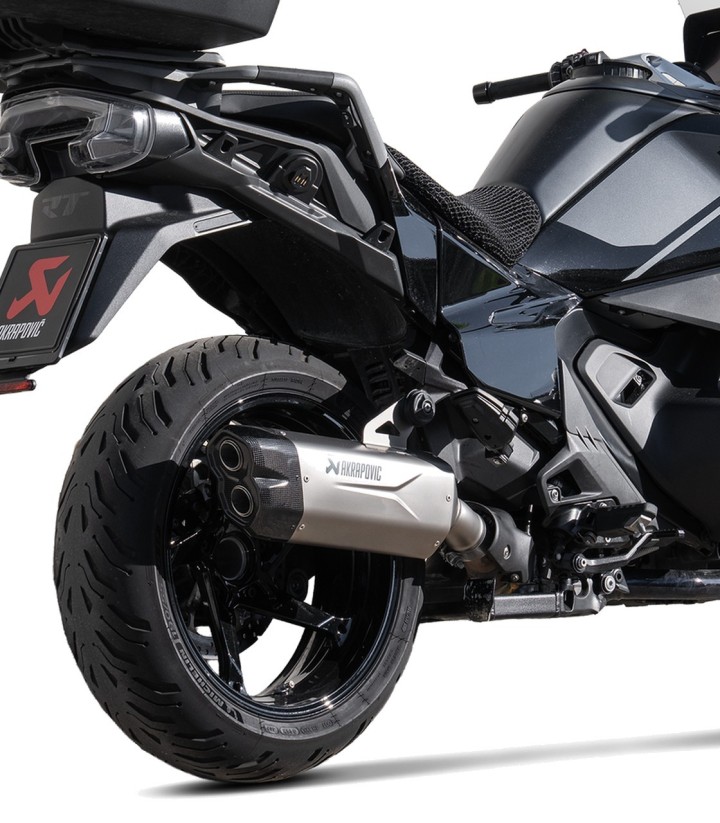 Akrapovič-Auspuff aus Titan für BMW R 1300 RT (25-26) S-B13SO5-HJGT