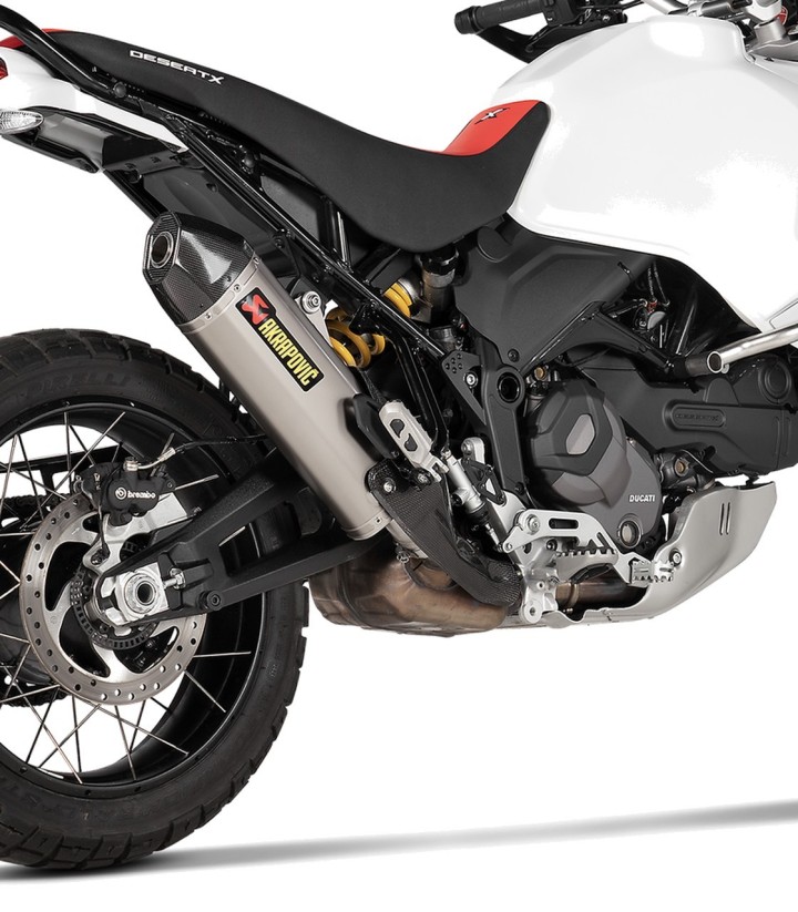 Escape Akrapovič em titânio para Ducati DesertX 950 (22-24) S-D9SO19-HJAT