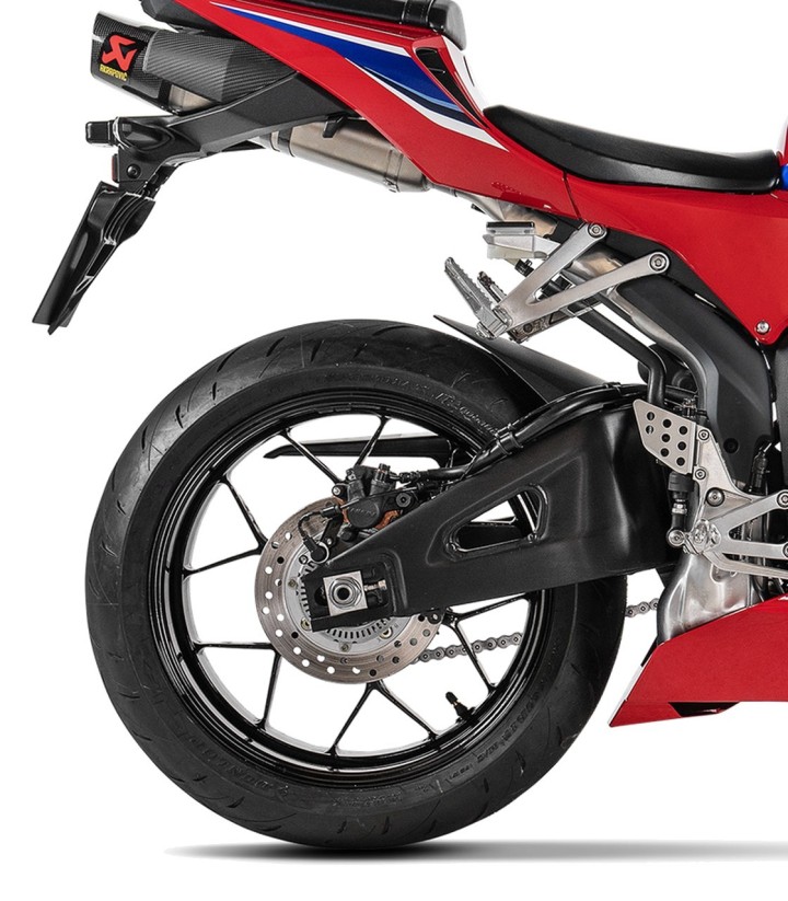 Escape Akrapovič em titânio para Honda CBR 600 RR (13-26) S-H6SO17-HACT