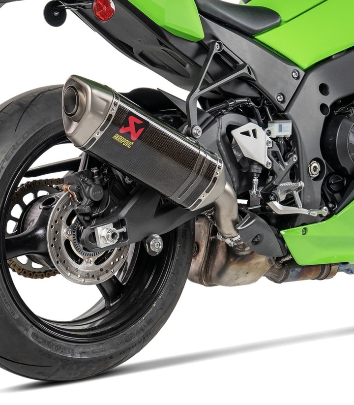 Akrapovič-Auspuff aus Carbon für Kawasaki ZX 10 R (21-26) S-K10SO27-HRC