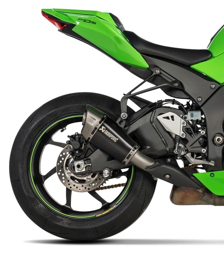 Akrapovič Exhaust in Black for Kawasaki ZX 10 R (21-26) S-K10SO28ASZTBL
