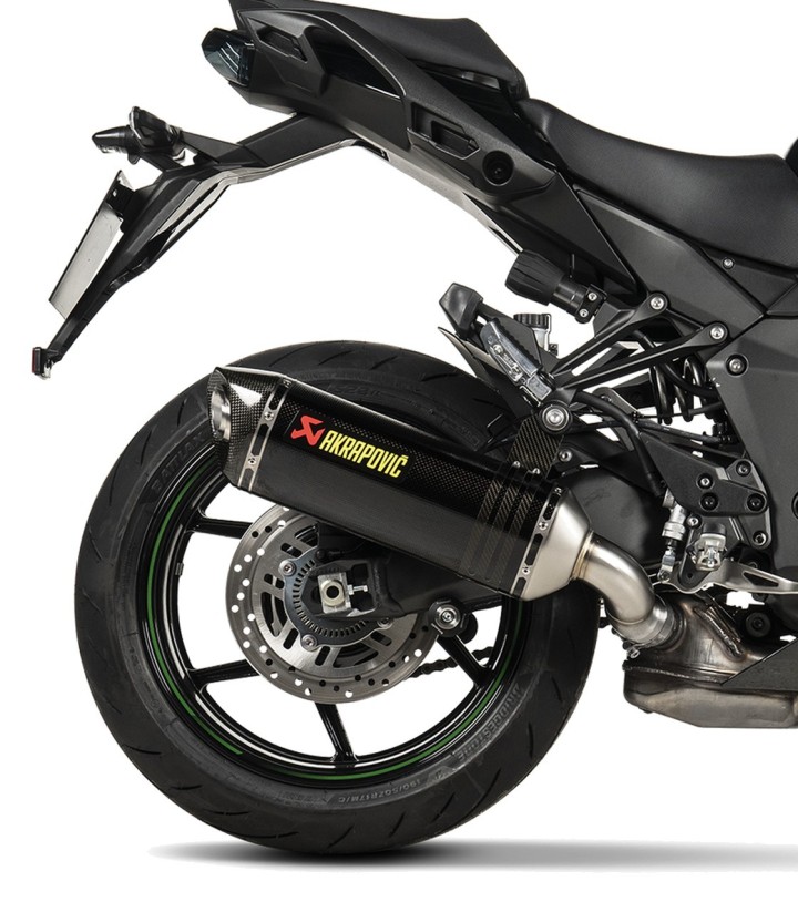 Scarico Akrapovič in carbonio per Kawasaki Ninja 1000 SX (20-24), 1100 SX (25-26) S-K10SO32-HRC
