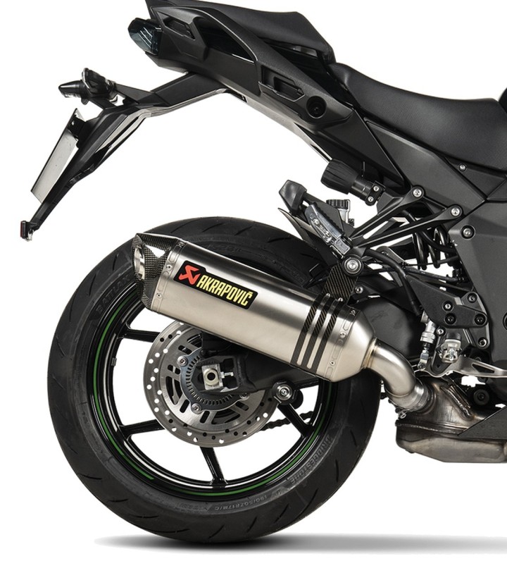 Akrapovič Exhaust in Titanium for Kawasaki Ninja 1000 SX (20-24), 1100 SX (25-26) S-K10SO32-HRT