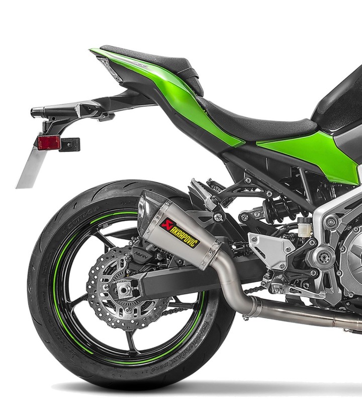 Escape Akrapovič em titânio para Kawasaki Z 900 (17-24) S-K9SO4-ASZT