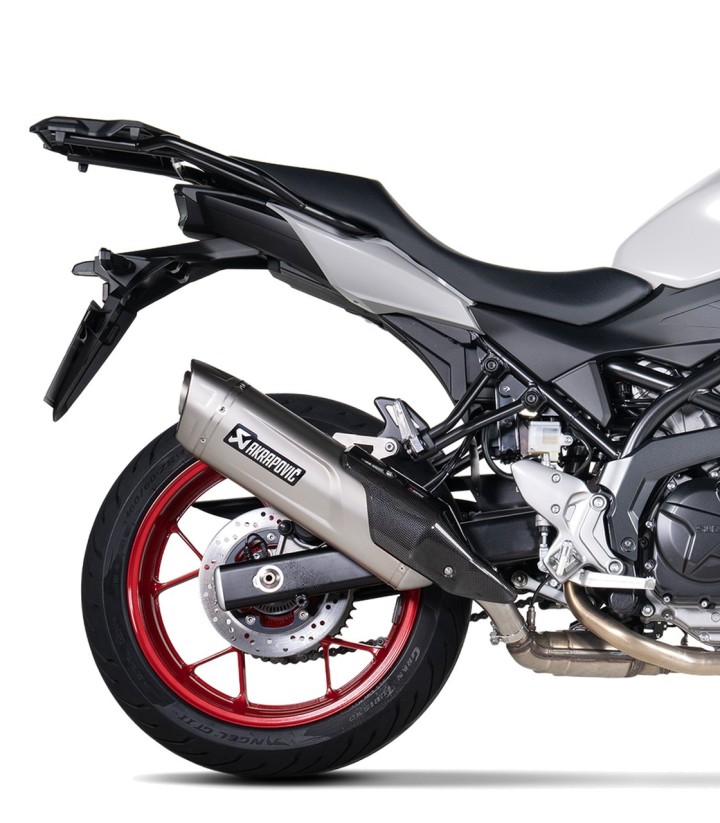 Akrapovič Exhaust in Titanium for Suzuki SV 650 (18-26), SV-7GX (26) S-S7SO3-HRT