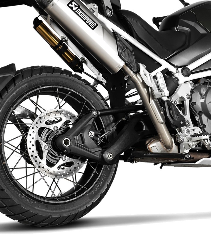 Akrapovič-Auspuff aus Titan für Triumph Tiger 1200 (22-24) S-T12SO6-HJA