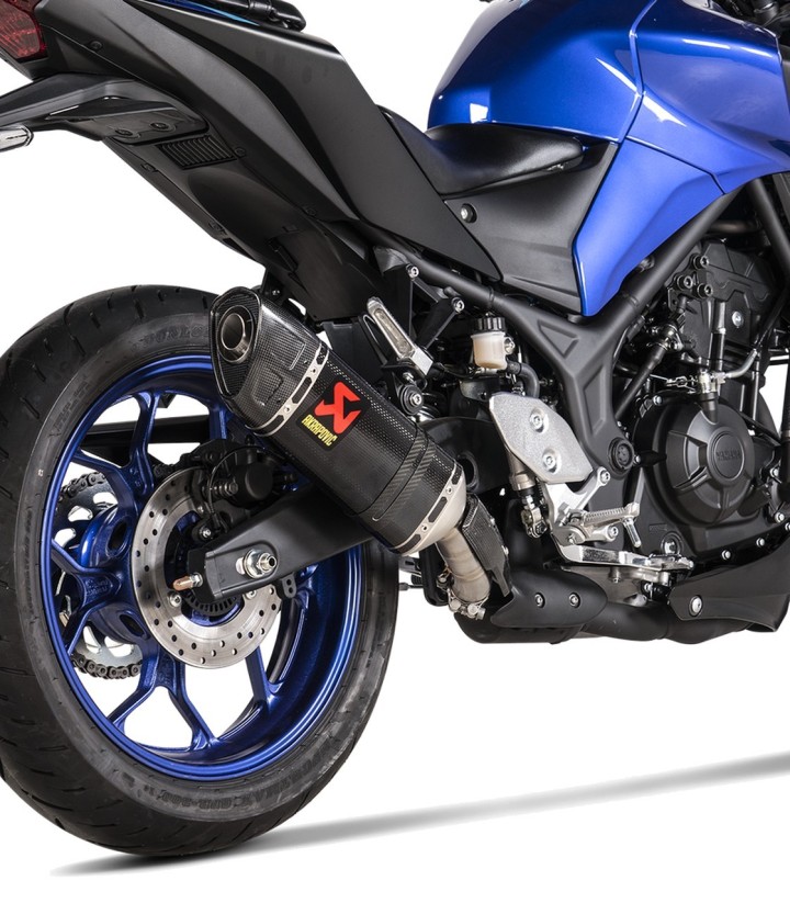 Échappement Akrapovič en carbone pour Yamaha MT 03 320 (22-26), YZF R3 (22-26) S-Y3SO5-HAPC