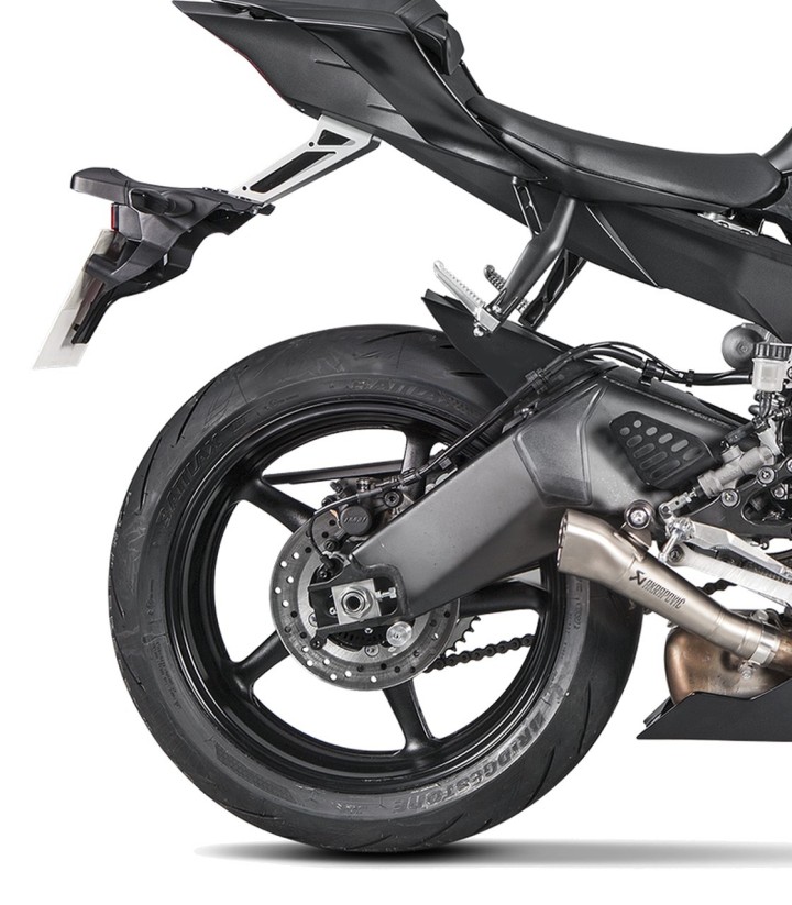 Escape Akrapovič megafone em titânio para Yamaha YZF R6 (06-26) SM-Y6SO6T
