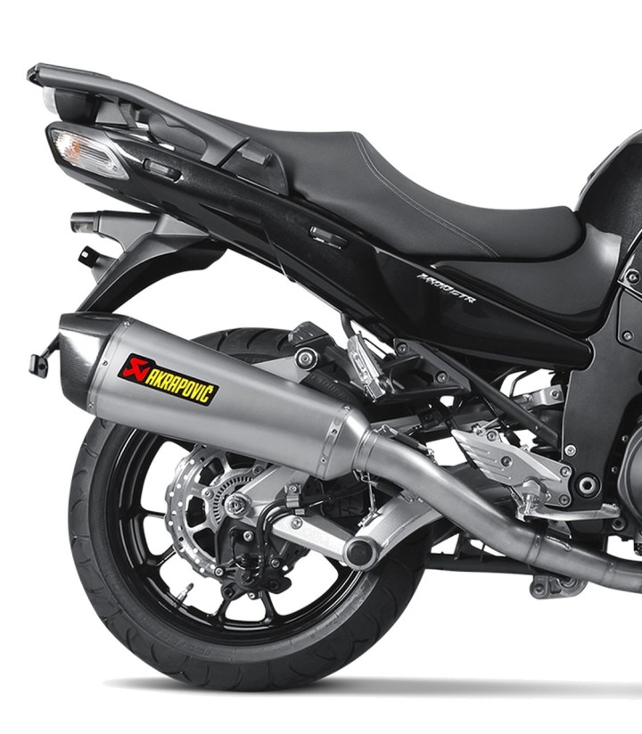 Akrapovič-Auspuff aus Titan für Kawasaki GTR 1400 (08-17) S-K14SO5-HZAAT